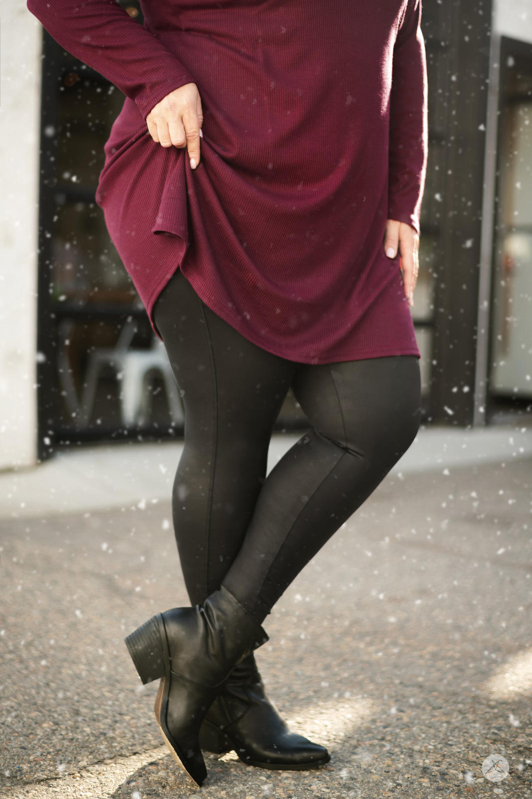 How To Style Faux Leather Leggings: 4 Ways For Anyone To Rock Them