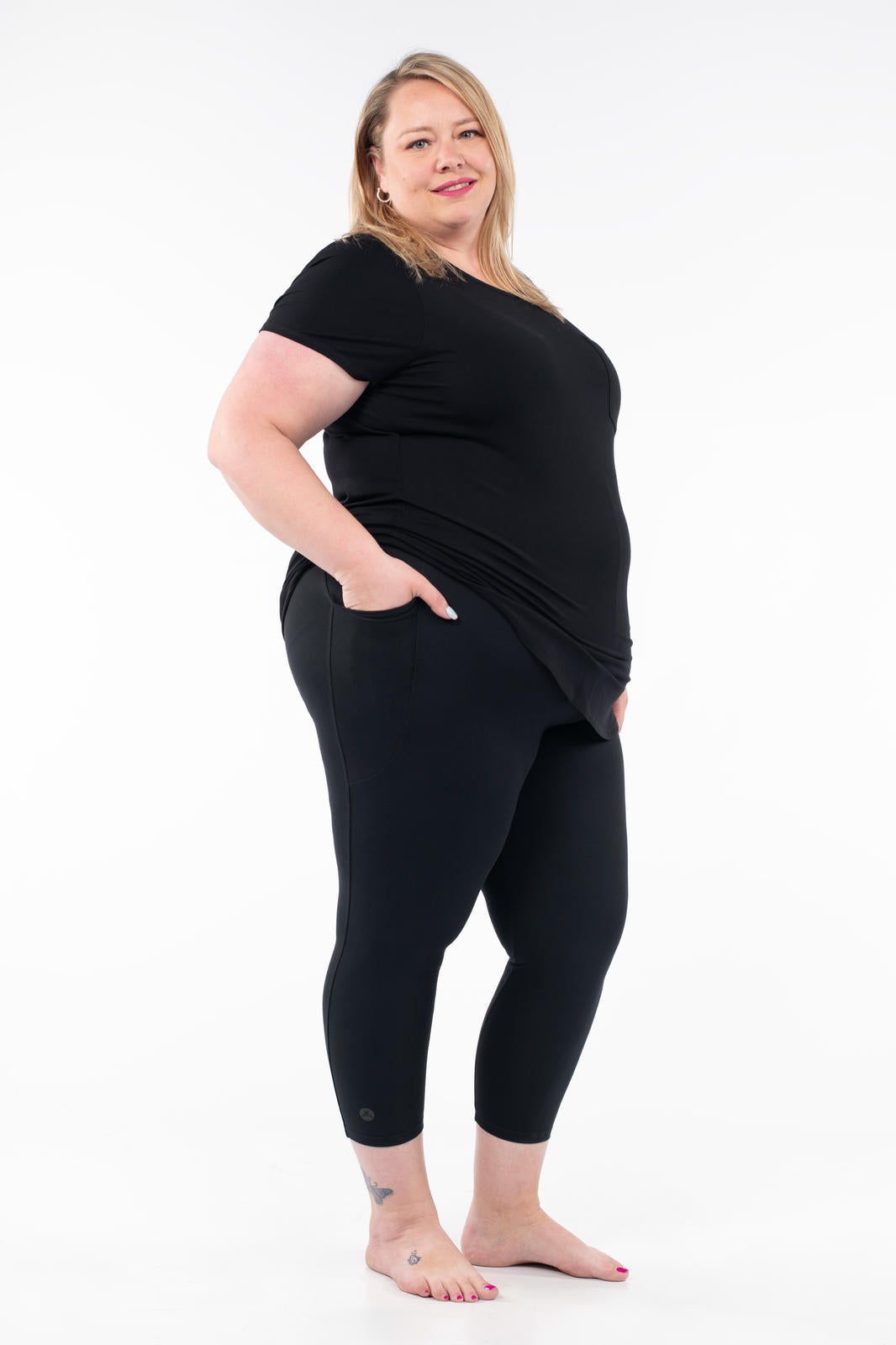 Signature Waist Pocket Crops