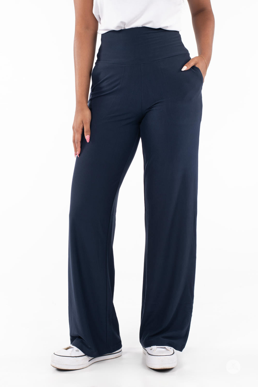 SweetLegs High-Waist Wide Leg Pants in navy with a smooth fabric and relaxed fit for easy, stylish everyday wear