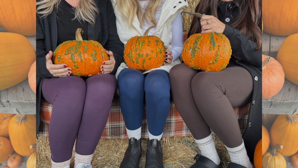 How to Style Leggings for a Pumpkin Patch: 3 Cozy Fall Outfit Ideas
