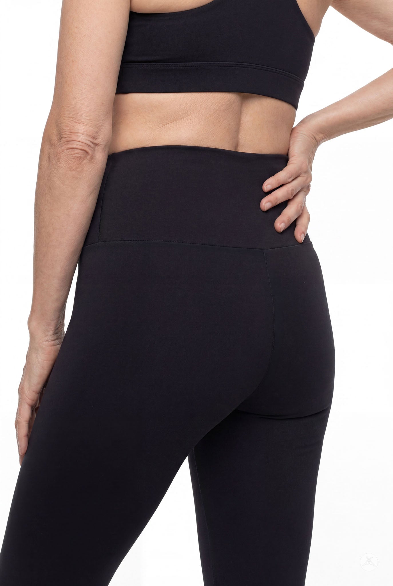 Black High-Waisted Crops
