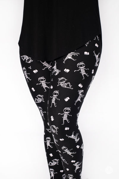 Under Wraps - Halloween Play To Win