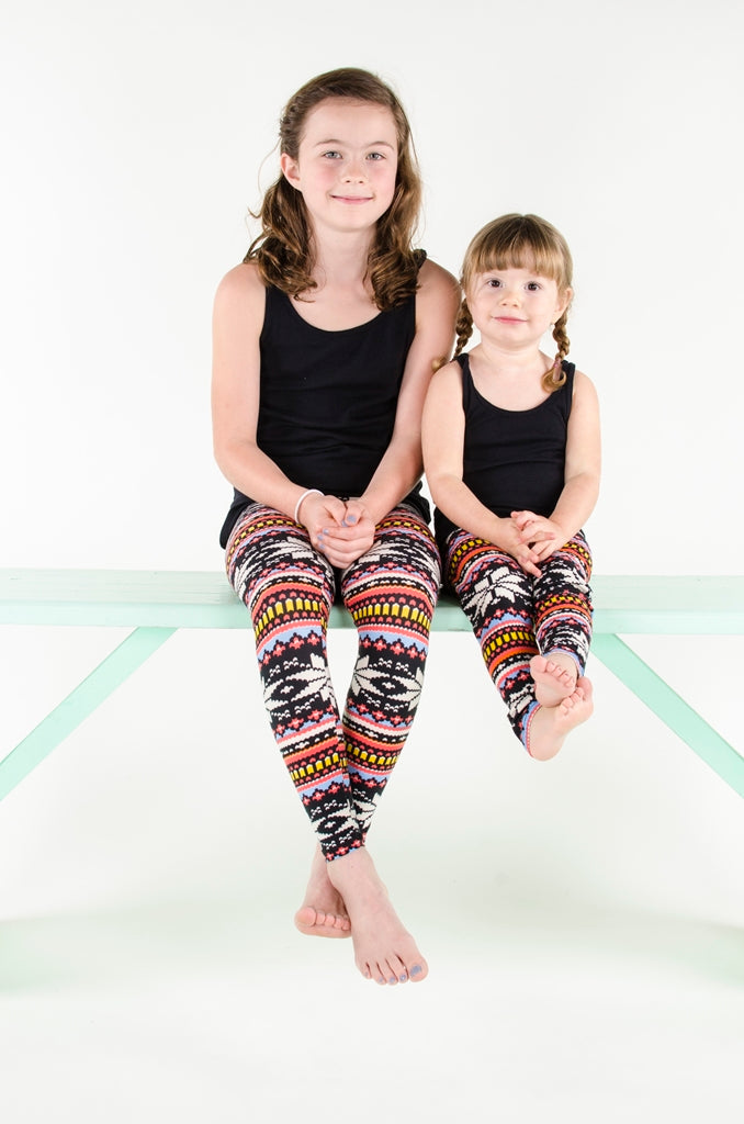 Snowglobe Kids leggings - SweetLegs